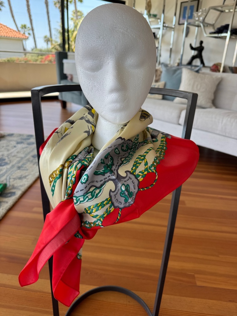 POSTE RELAIS Elegant Chain-Print Red & Cream Scarf Horses